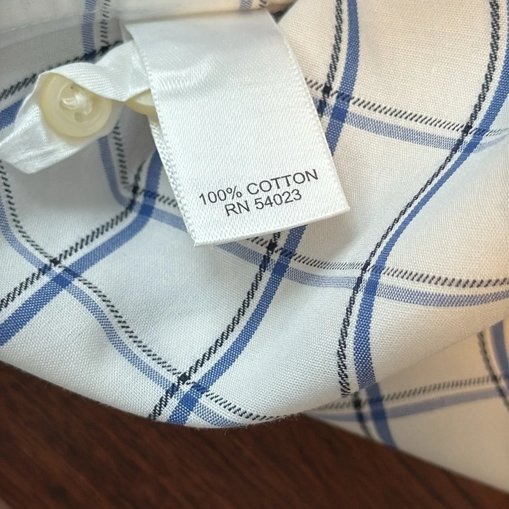 Men’s Banana Republic Blue and White Dress Shirt